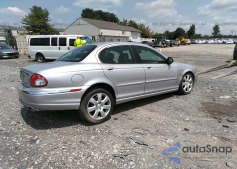 2006 Jaguar X-Type from USA, damaged, VIN SAJWA51A26WE86929